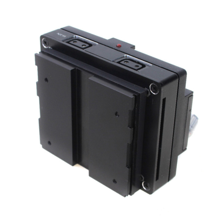 Hawkwoods VL-KOM - V-lock mini Red Komodo fitting - 2x D-Tap 1x DC Input 