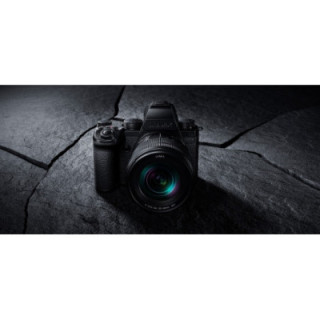 Panasonic DC-S5M2XME - Lumix S5M2X Kit with 24-105mm