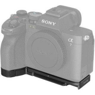 SmallRig 3666B - Bottom Mount Plate for Sony a7R V & a7 IV (Version 2)