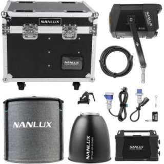 Nanlux Evoke 2400B KIT - Evoke 2400B Bi-color Spot Light with Reflector  in Flight case