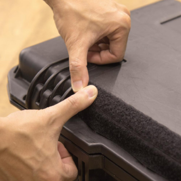 Kupo EZ2500-B - Adhesive Hook & Loop Tape 2.5cm(W) X 5.0m(L)