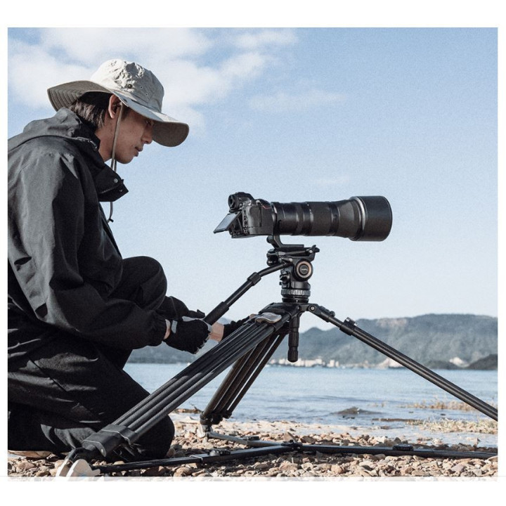 SmallRig 4465 - FreeBlazer Counterbalance Carbon Fiber Video Tripod Kit AD-Pro8