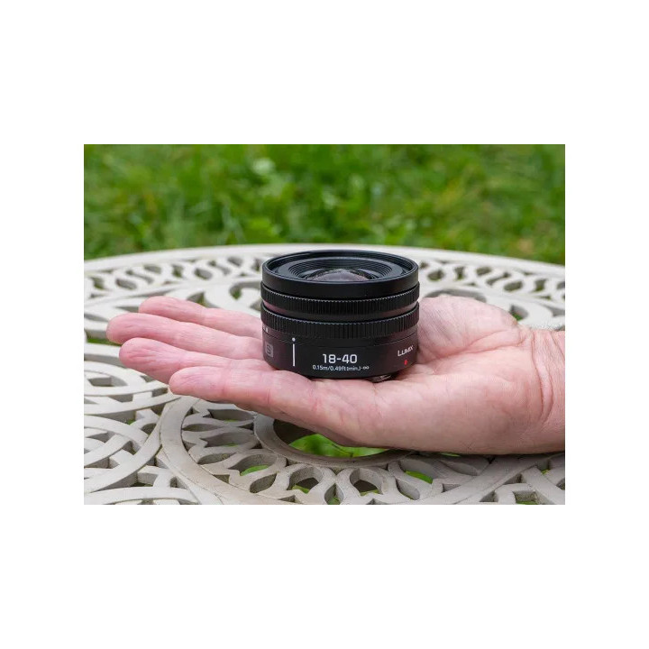 Panasonic S-R1840E - Lumix S 18-40mm f/4.5-6.3 Lens