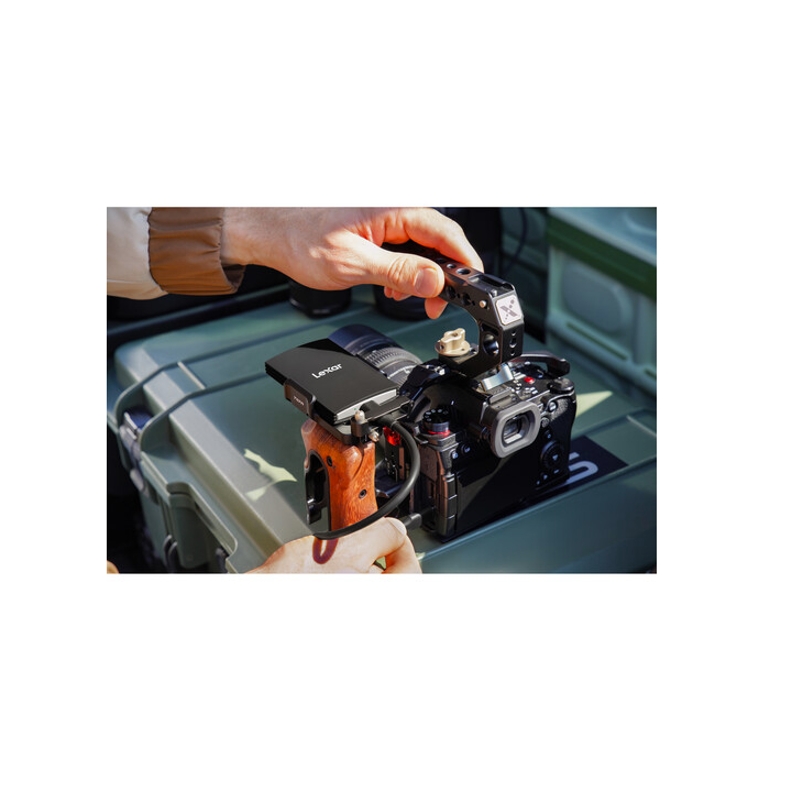 Lexar LAR700X001T-RNBNG - Armor 700 Portable SSD 1TB