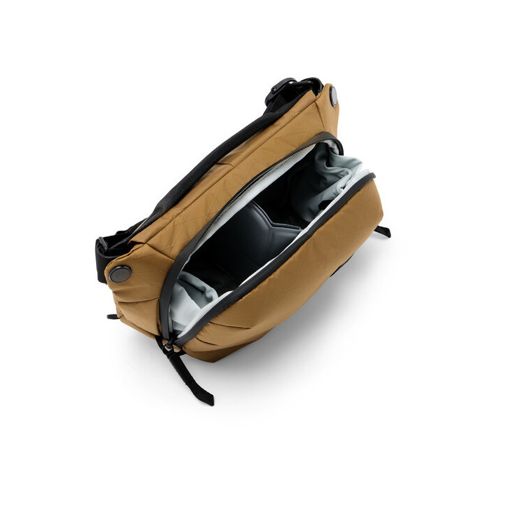 Peak Design 46B-EDS.3CY-3 - Everyday Sling 3L v2 - Coyote