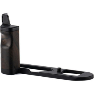 Tilta TA-T76-WG-B - Mounting Baseplate with Wooden Grip for Leica Q3 - Black
