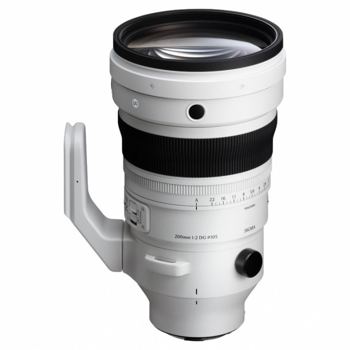 Sigma 227965 - 200mm f/2 DG OS Sports Lens (Sony E)