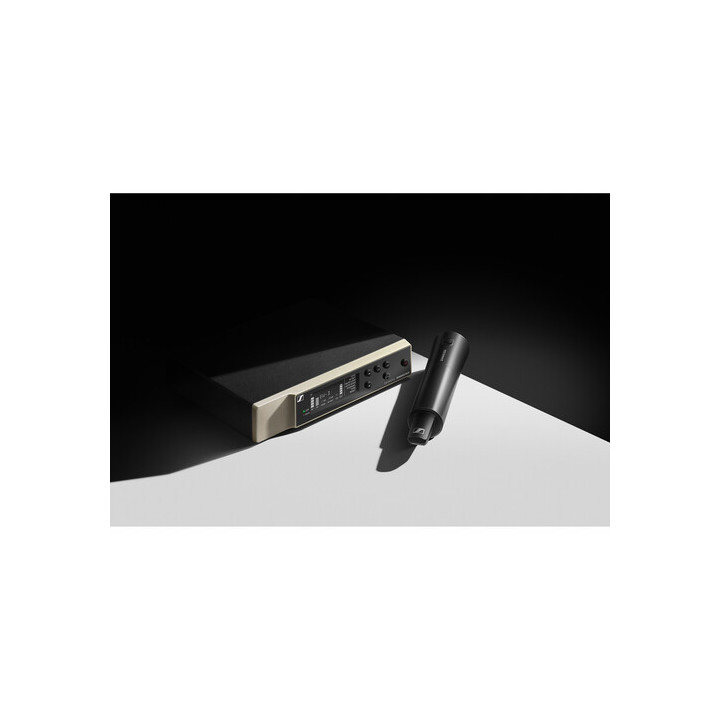 Sennheiser EW-D-SKM-S-BASE-SET (Q1-6) - Digital Wireless Handheld Microphone System, No Mic Capsule (Q1-6: 470 to 526 MHz)