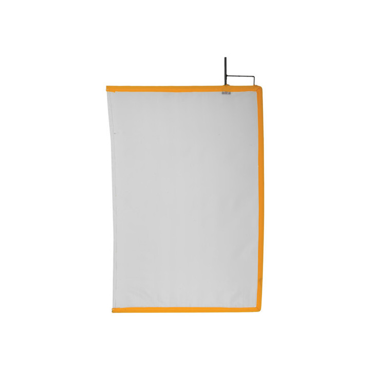 Matthews 149566 - White Artificial Silk 61 x 91 (cm)