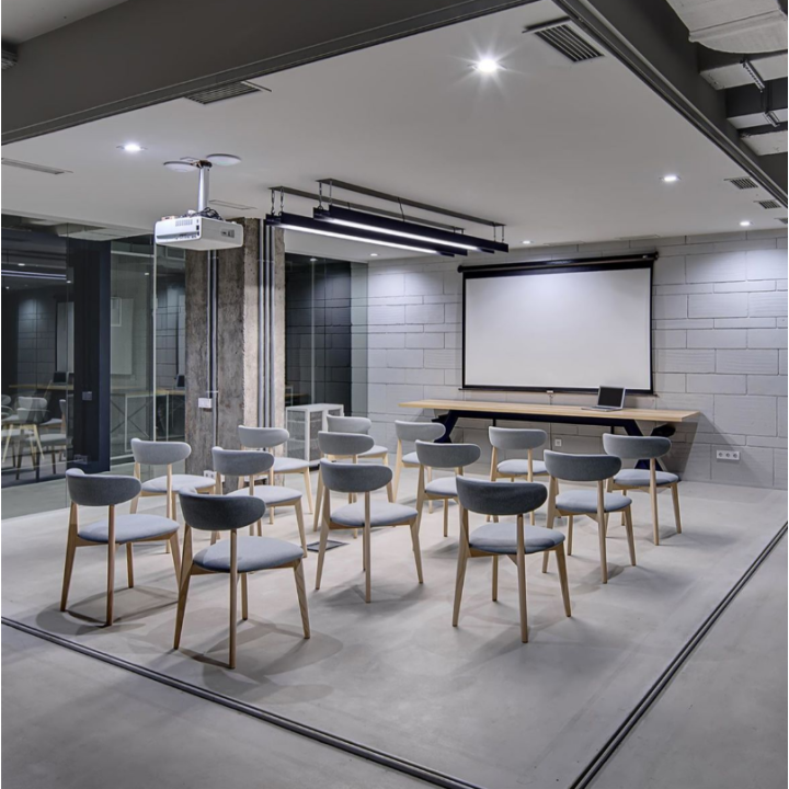 Kimex 042-3417 - Motorized Projection Screen 2.80x1.58m 16: 9