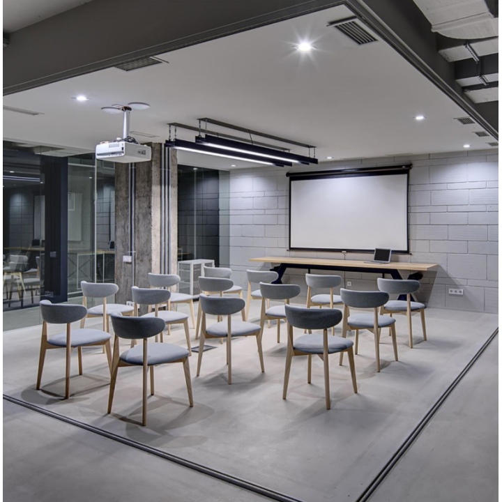 Kimex 042-3514 - Motorized Projection Screen 2.20x1.24m 16: 9