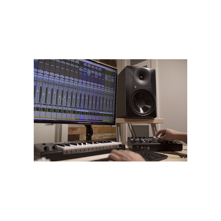 Mackie MR824 - Activ Studio Monitor