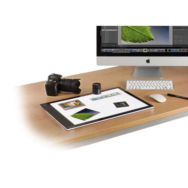 Kaiser K2455 - LED light box "Slimlite plano"